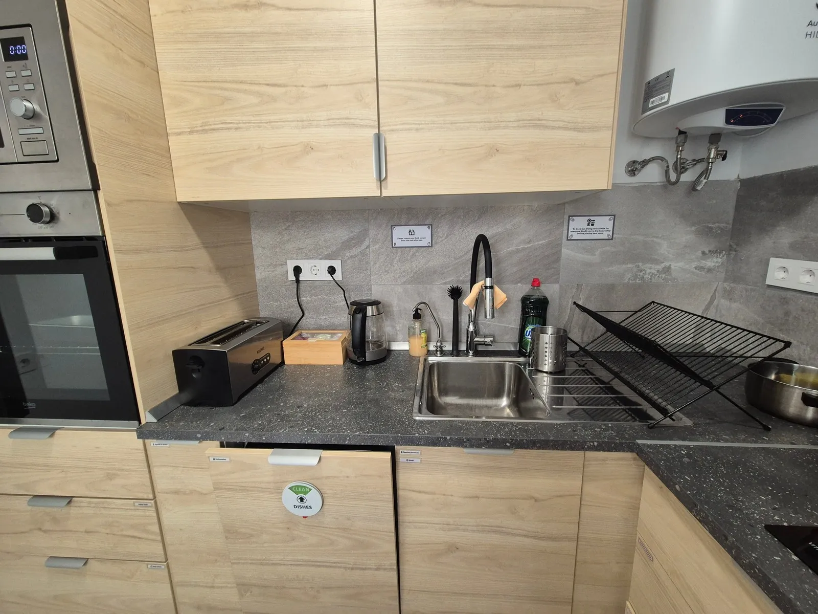 Kitchen at P21 Outpost - kettle, tea selection