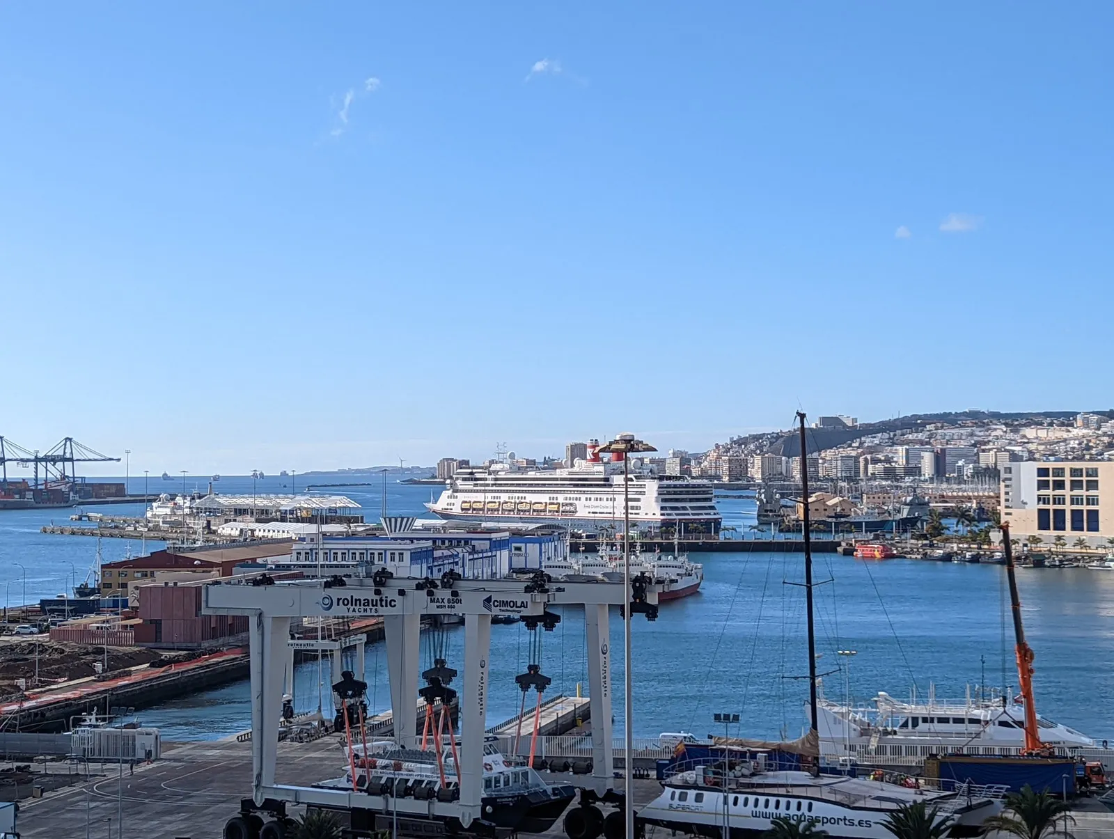 Southern terrace at J48 Penthouse - view over the port