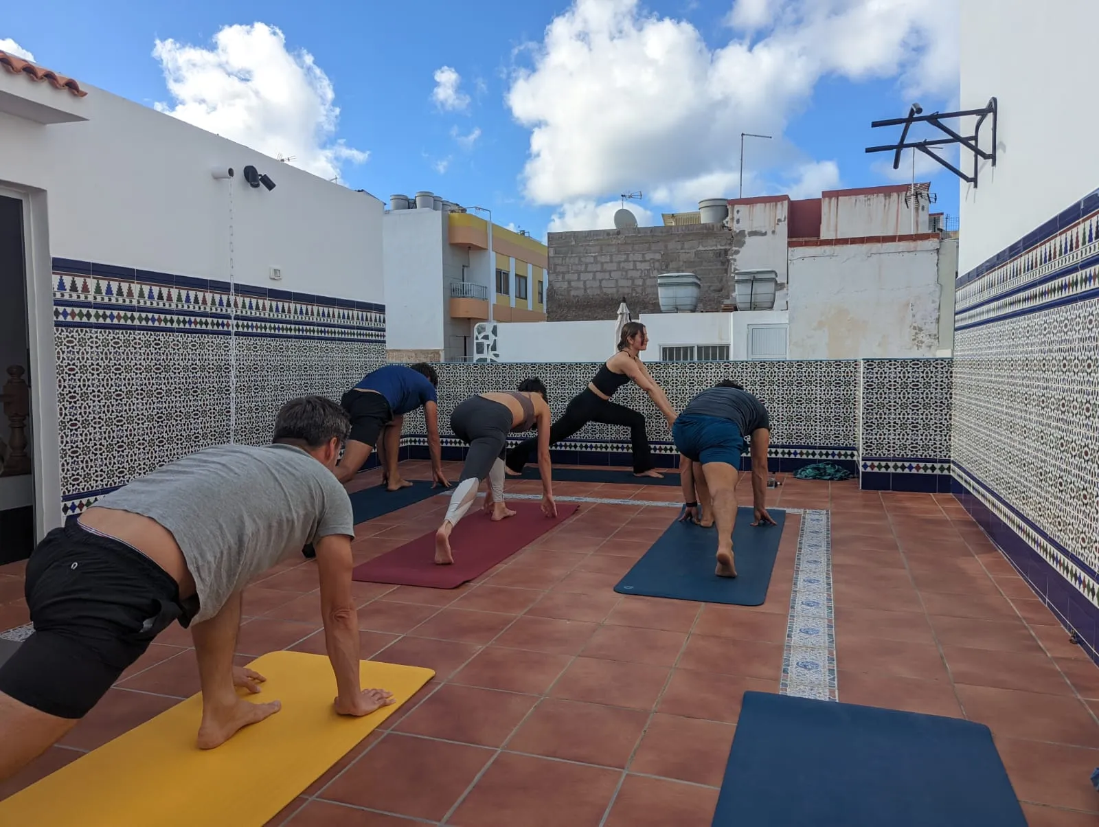 Yoga at Sport rooftop terrace - Vinyasa Yoga